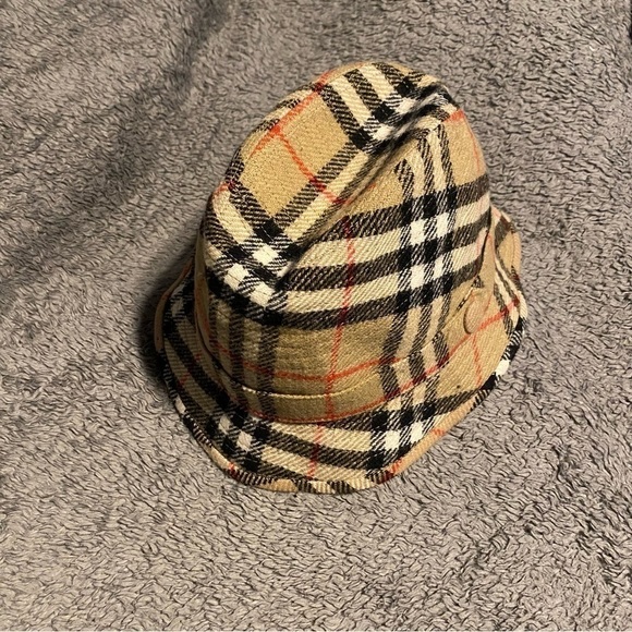 Accessories - Vintage Wool Burberrys Bucket Hat